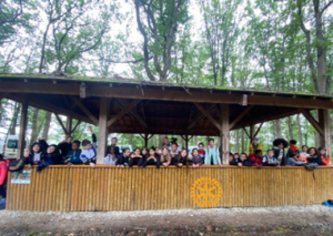 Image DES CLASSES EN FORÊT